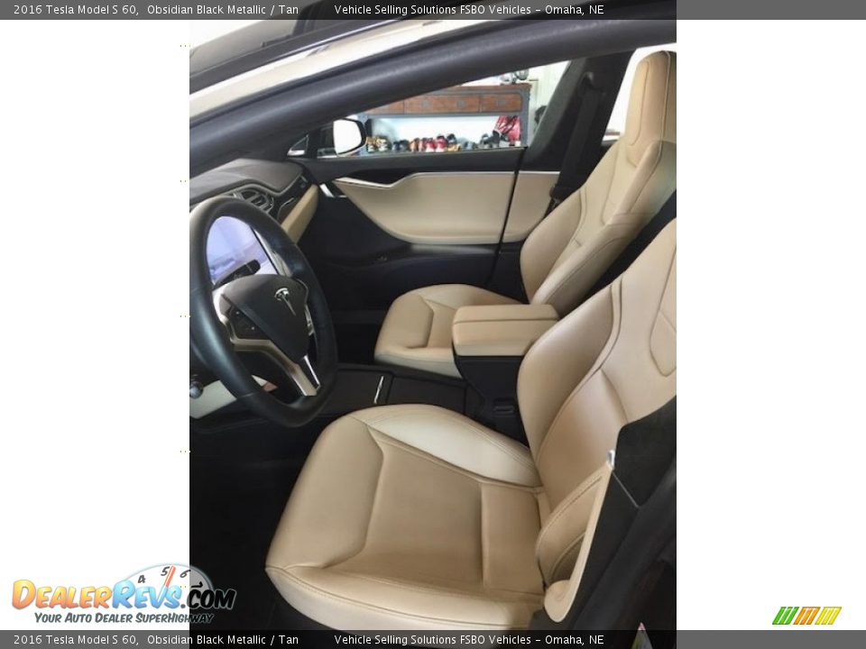 Front Seat of 2016 Tesla Model S 60 Photo #4