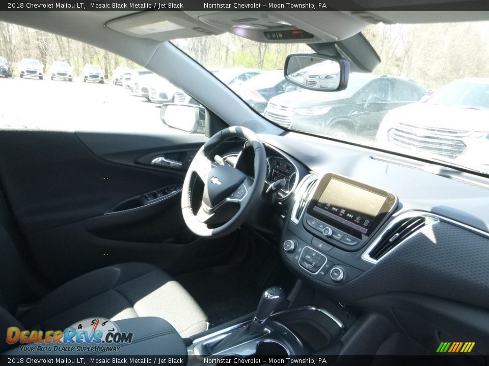 2018 Chevrolet Malibu LT Mosaic Black Metallic / Jet Black Photo #11