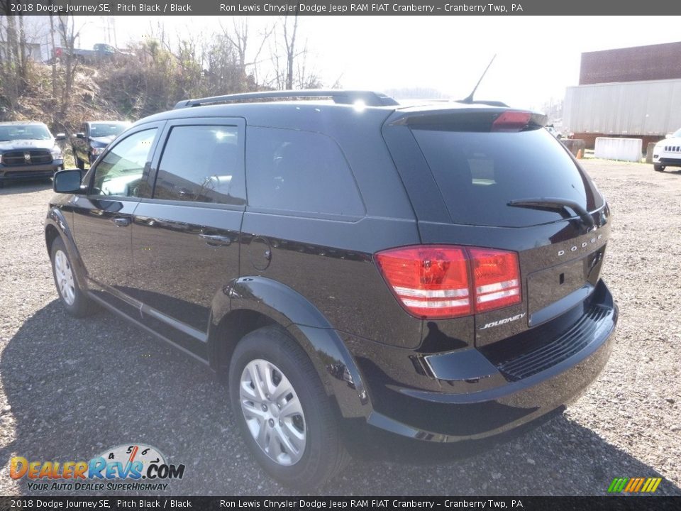 2018 Dodge Journey SE Pitch Black / Black Photo #3