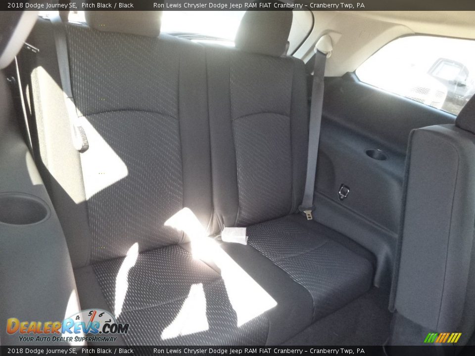 2018 Dodge Journey SE Pitch Black / Black Photo #12
