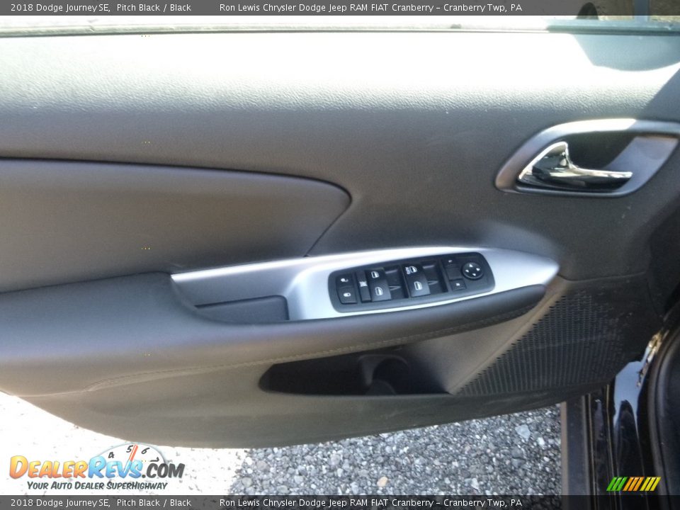 2018 Dodge Journey SE Pitch Black / Black Photo #15