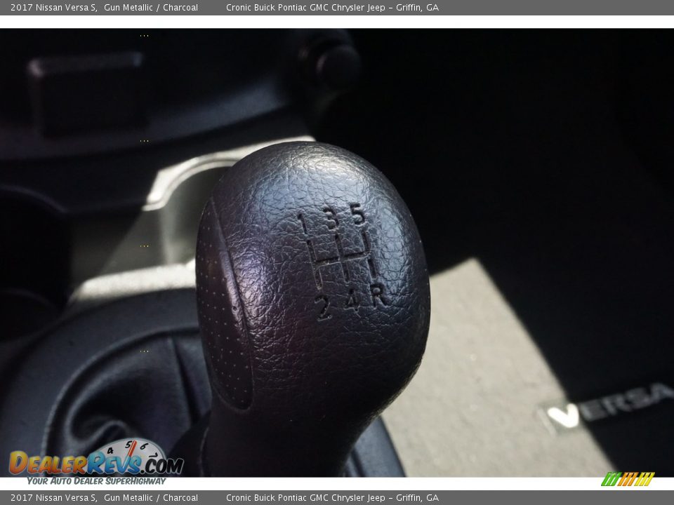 2017 Nissan Versa S Gun Metallic / Charcoal Photo #9