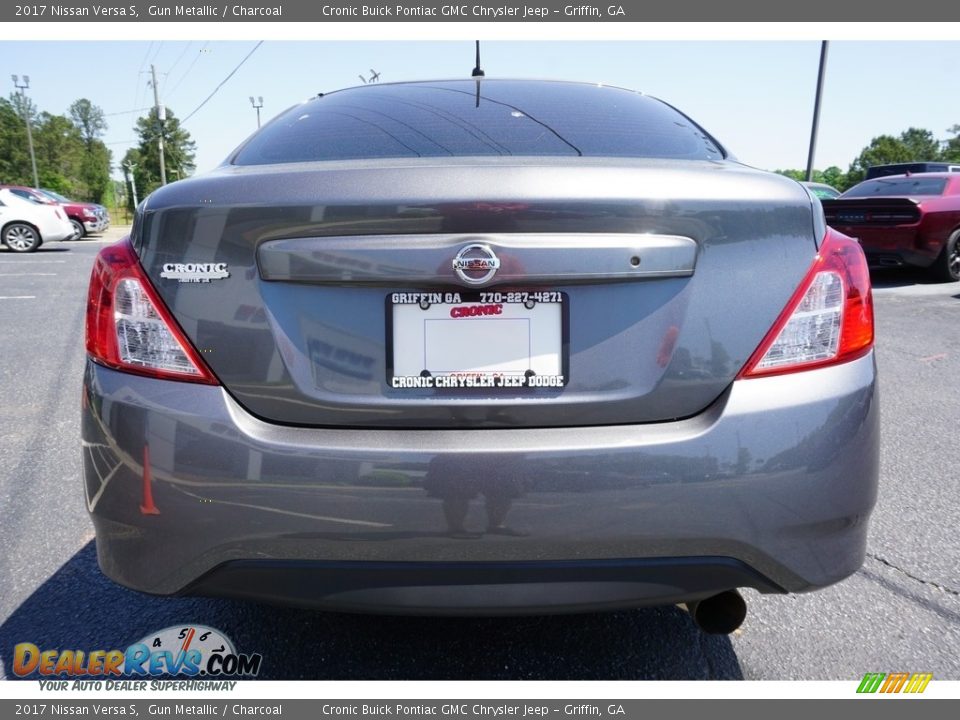 2017 Nissan Versa S Gun Metallic / Charcoal Photo #12