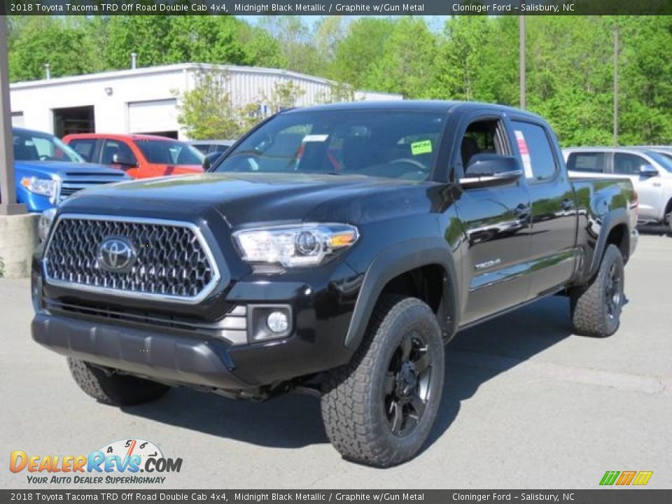 Front 3/4 View of 2018 Toyota Tacoma TRD Off Road Double Cab 4x4 Photo #3