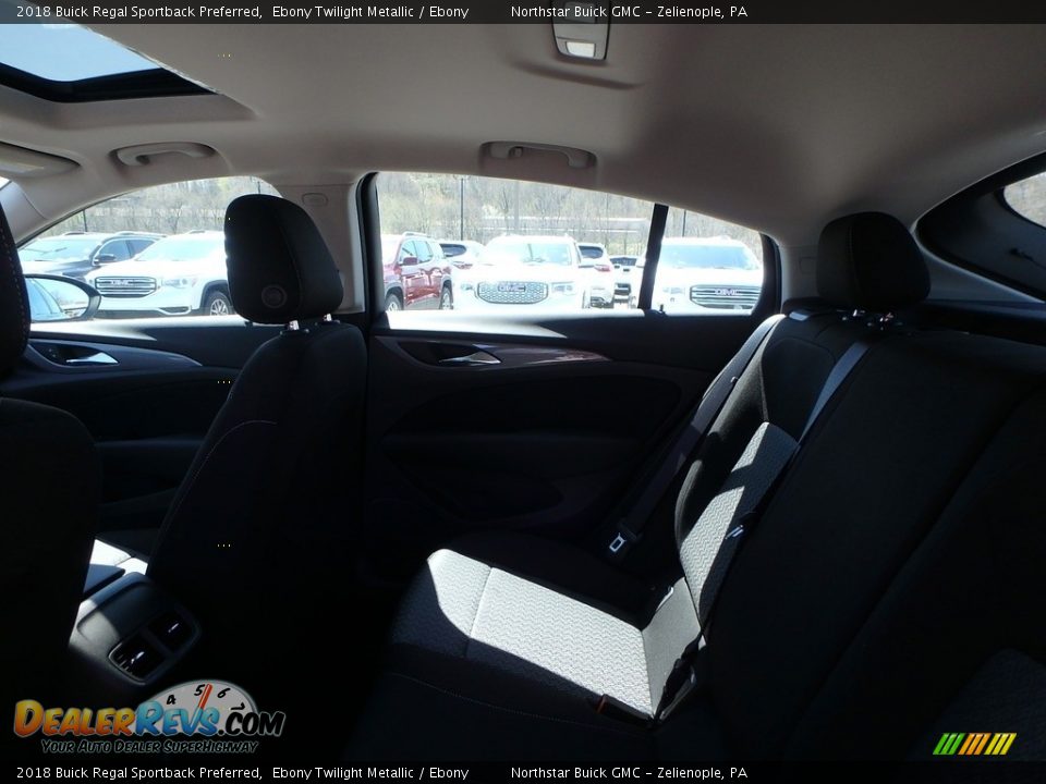 2018 Buick Regal Sportback Preferred Ebony Twilight Metallic / Ebony Photo #12