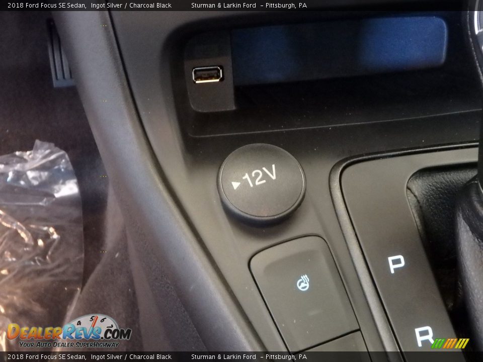 2018 Ford Focus SE Sedan Ingot Silver / Charcoal Black Photo #13