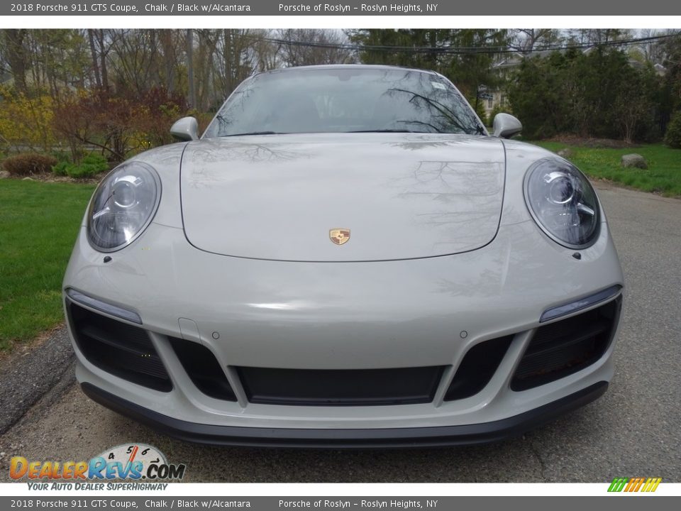 2018 Porsche 911 GTS Coupe Chalk / Black w/Alcantara Photo #2