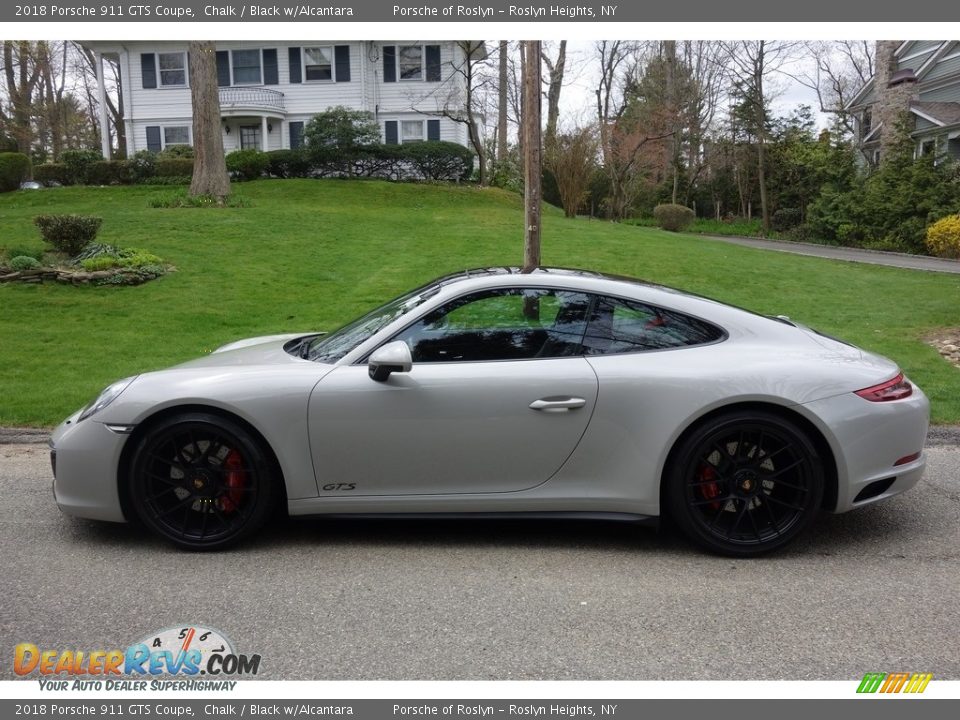 Chalk 2018 Porsche 911 GTS Coupe Photo #3