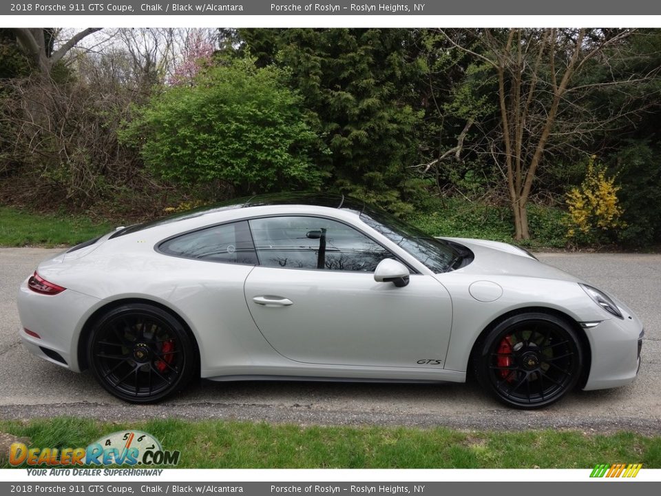 Chalk 2018 Porsche 911 GTS Coupe Photo #7