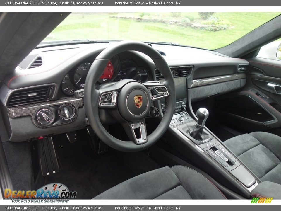 Dashboard of 2018 Porsche 911 GTS Coupe Photo #20