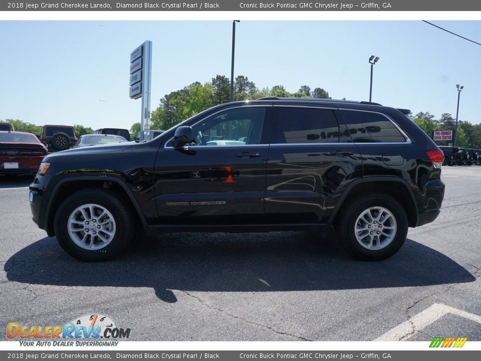2018 Jeep Grand Cherokee Laredo Diamond Black Crystal Pearl / Black Photo #4