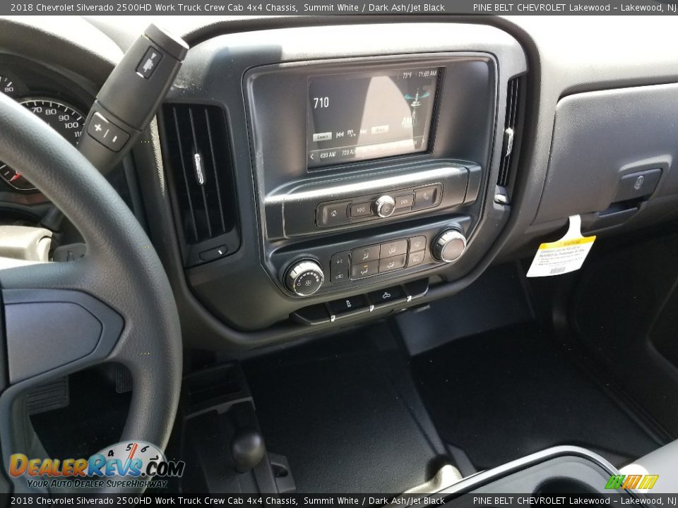 2018 Chevrolet Silverado 2500HD Work Truck Crew Cab 4x4 Chassis Summit White / Dark Ash/Jet Black Photo #10