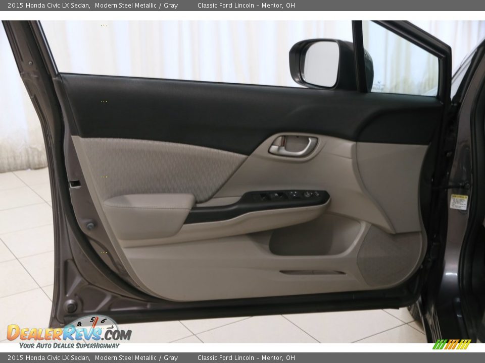 2015 Honda Civic LX Sedan Modern Steel Metallic / Gray Photo #4