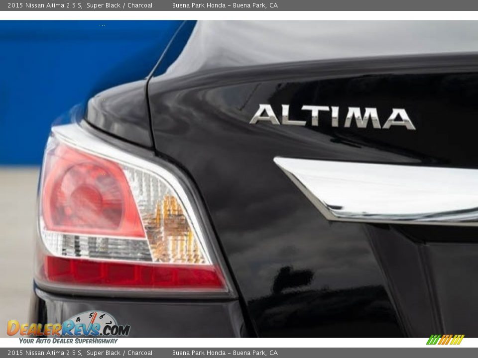2015 Nissan Altima 2.5 S Super Black / Charcoal Photo #11