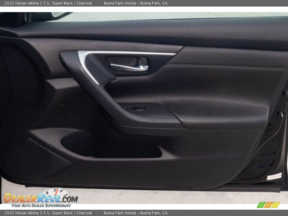 2015 Nissan Altima 2.5 S Super Black / Charcoal Photo #31