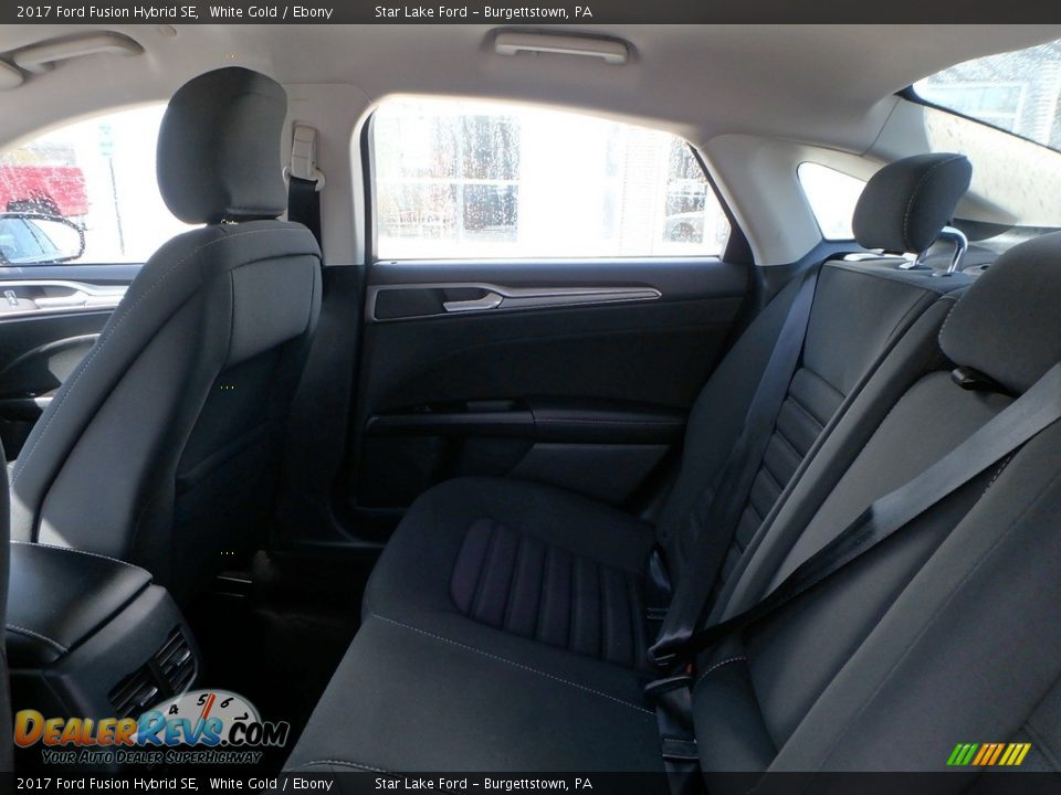 2017 Ford Fusion Hybrid SE White Gold / Ebony Photo #10