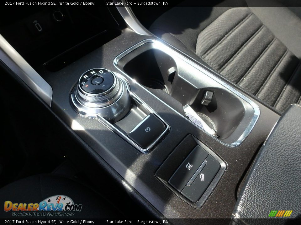 2017 Ford Fusion Hybrid SE White Gold / Ebony Photo #15
