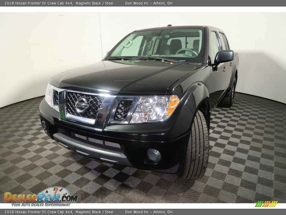 2018 Nissan Frontier SV Crew Cab 4x4 Magnetic Black / Steel Photo #7