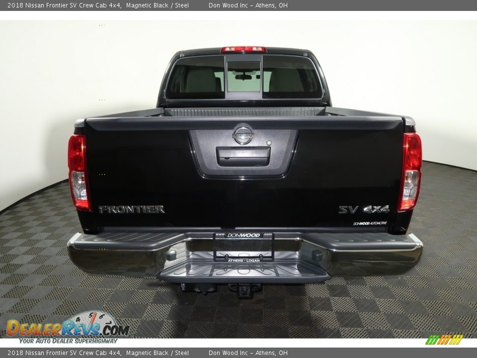 2018 Nissan Frontier SV Crew Cab 4x4 Magnetic Black / Steel Photo #11