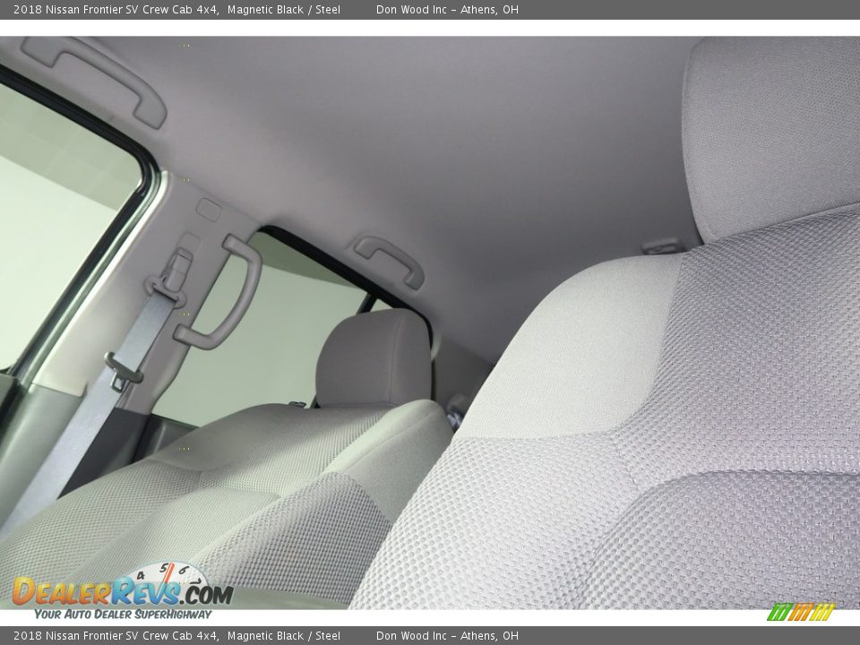 2018 Nissan Frontier SV Crew Cab 4x4 Magnetic Black / Steel Photo #33