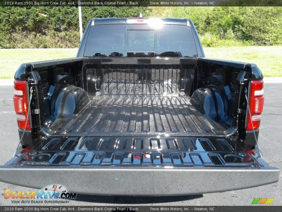 2019 Ram 1500 Big Horn Crew Cab 4x4 Diamond Black Crystal Pearl / Black Photo #8