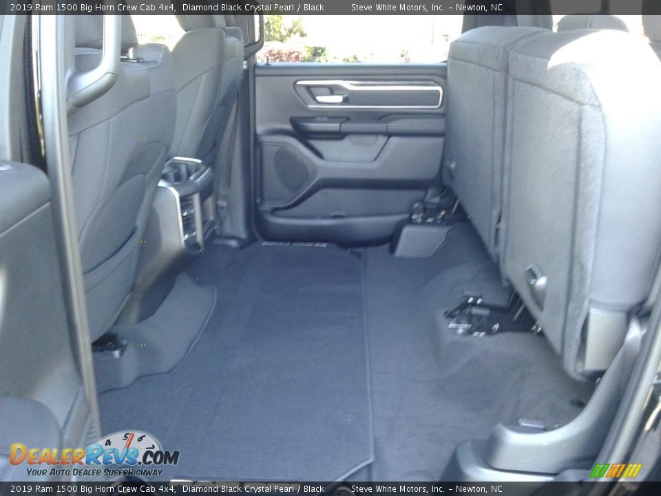 2019 Ram 1500 Big Horn Crew Cab 4x4 Diamond Black Crystal Pearl / Black Photo #12