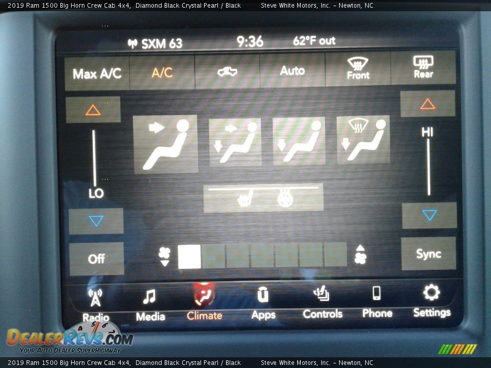 2019 Ram 1500 Big Horn Crew Cab 4x4 Diamond Black Crystal Pearl / Black Photo #26
