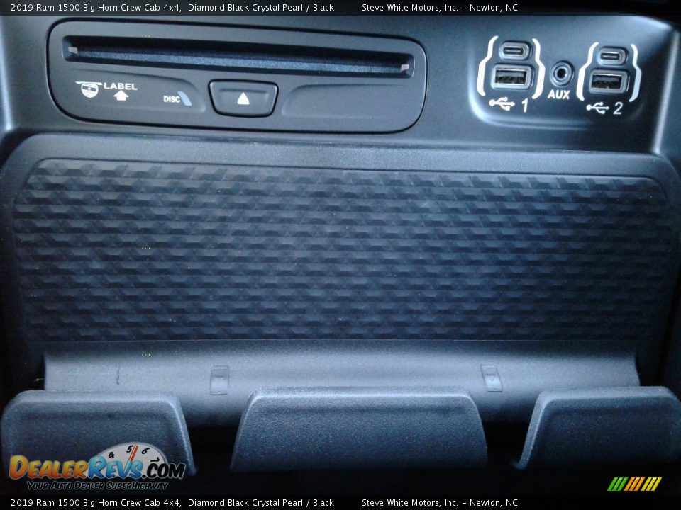 2019 Ram 1500 Big Horn Crew Cab 4x4 Diamond Black Crystal Pearl / Black Photo #34
