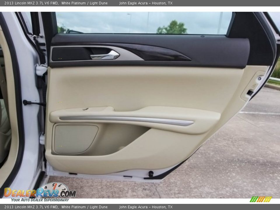 2013 Lincoln MKZ 3.7L V6 FWD White Platinum / Light Dune Photo #22