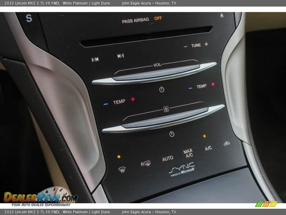 2013 Lincoln MKZ 3.7L V6 FWD White Platinum / Light Dune Photo #32