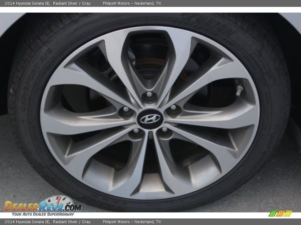 2014 Hyundai Sonata SE Radiant Silver / Gray Photo #11