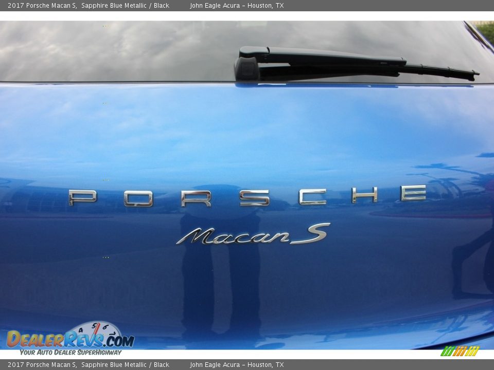 2017 Porsche Macan S Logo Photo #22