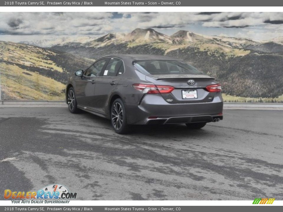 2018 Toyota Camry SE Predawn Gray Mica / Black Photo #3