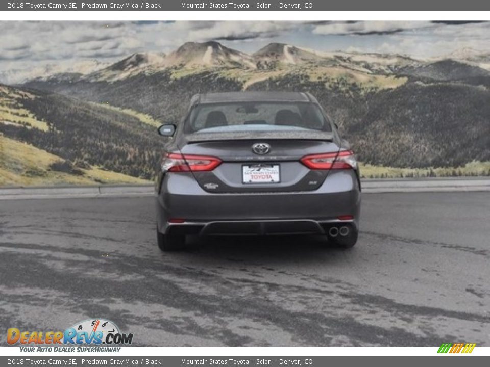 2018 Toyota Camry SE Predawn Gray Mica / Black Photo #4