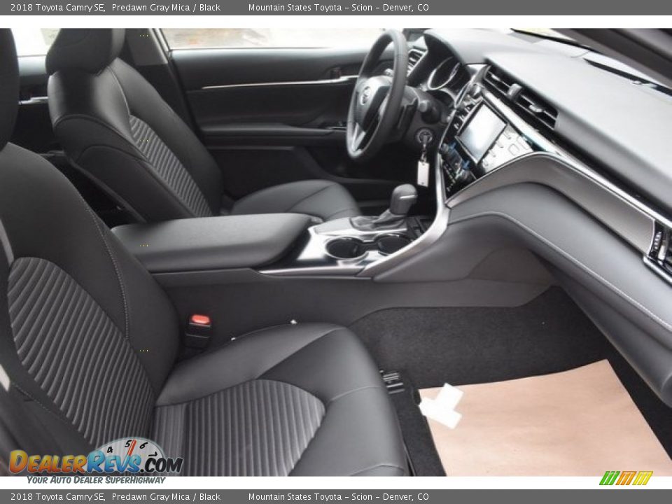 2018 Toyota Camry SE Predawn Gray Mica / Black Photo #12