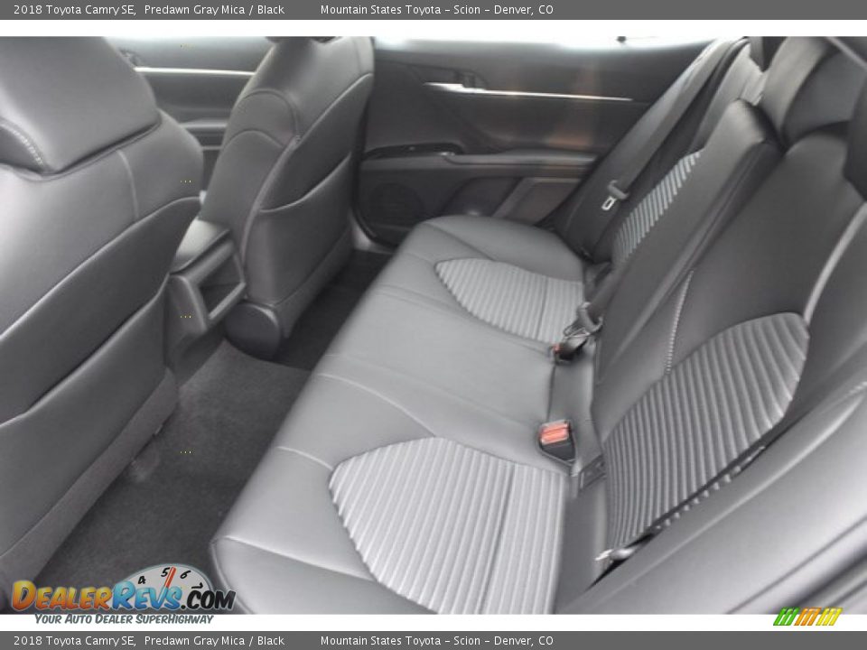 2018 Toyota Camry SE Predawn Gray Mica / Black Photo #15