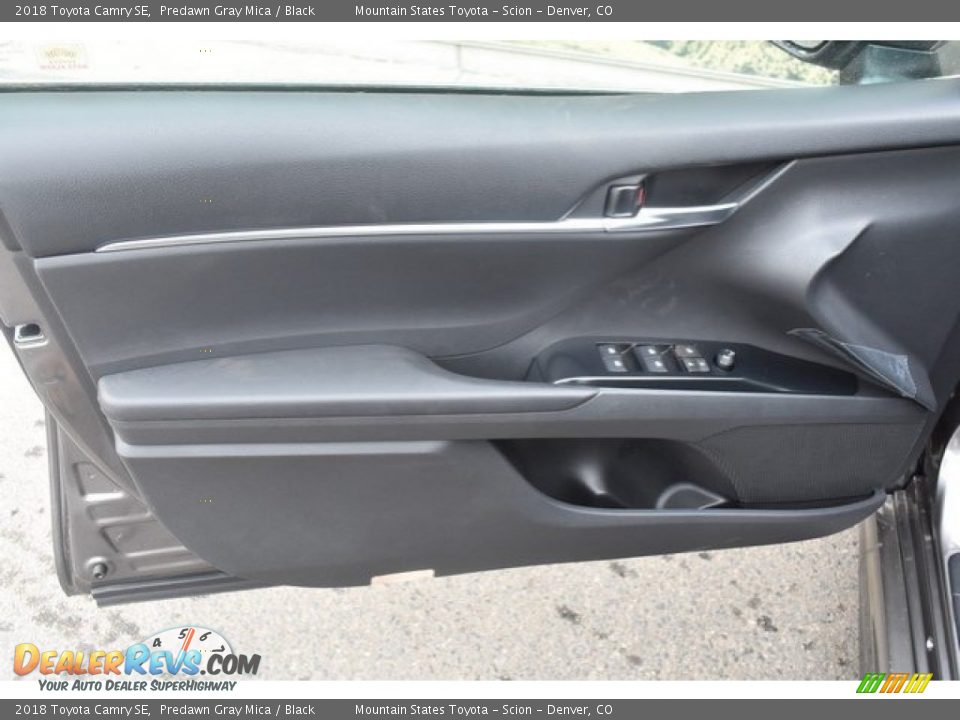 2018 Toyota Camry SE Predawn Gray Mica / Black Photo #20