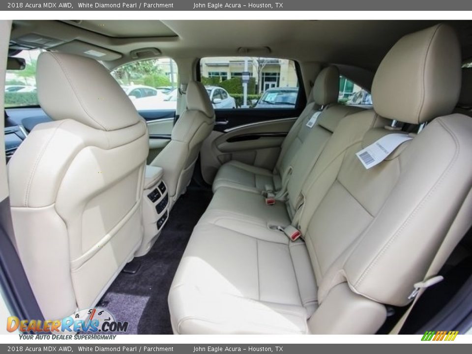 Rear Seat of 2018 Acura MDX AWD Photo #18