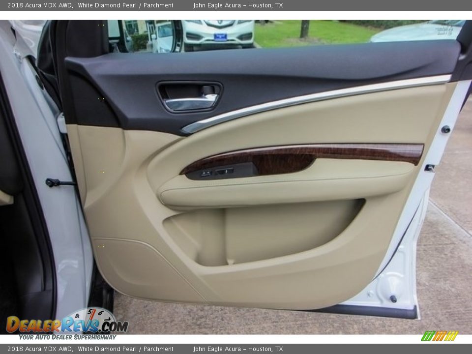 Door Panel of 2018 Acura MDX AWD Photo #23