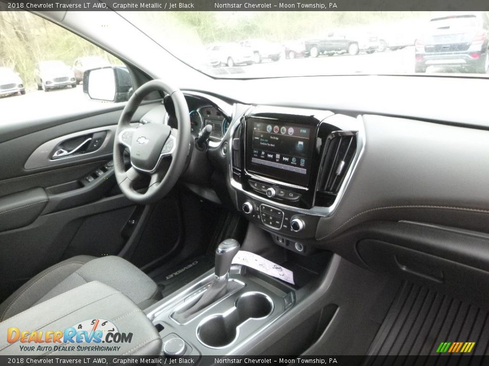 2018 Chevrolet Traverse LT AWD Graphite Metallic / Jet Black Photo #11