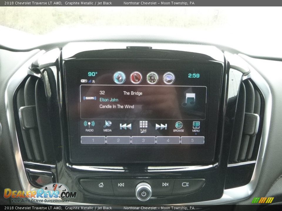 2018 Chevrolet Traverse LT AWD Graphite Metallic / Jet Black Photo #17