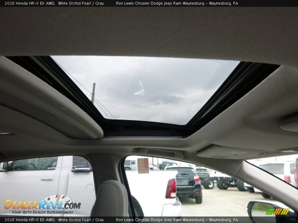 2016 Honda HR-V EX AWD White Orchid Pearl / Gray Photo #12