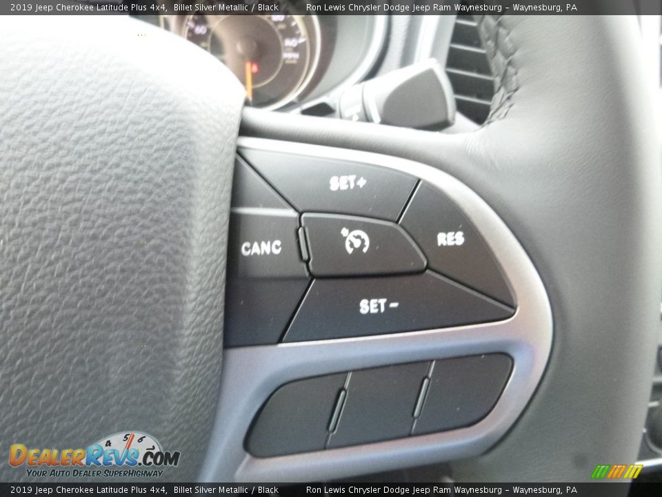2019 Jeep Cherokee Latitude Plus 4x4 Billet Silver Metallic / Black Photo #18