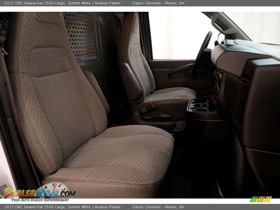 2017 GMC Savana Van 2500 Cargo Summit White / Medium Pewter Photo #11