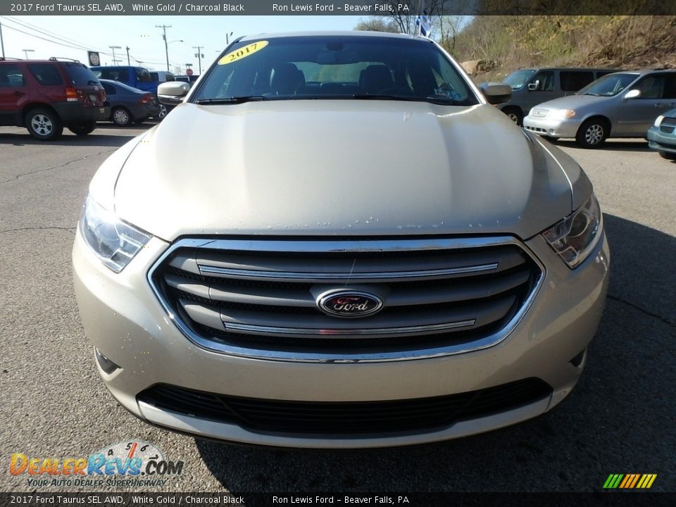 2017 Ford Taurus SEL AWD White Gold / Charcoal Black Photo #8