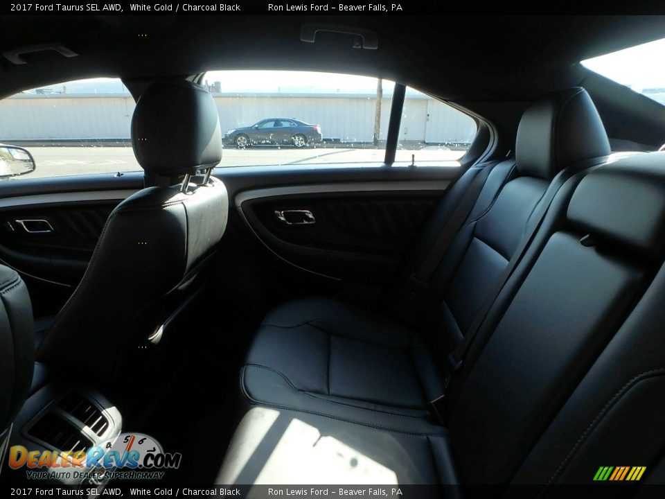 2017 Ford Taurus SEL AWD White Gold / Charcoal Black Photo #11