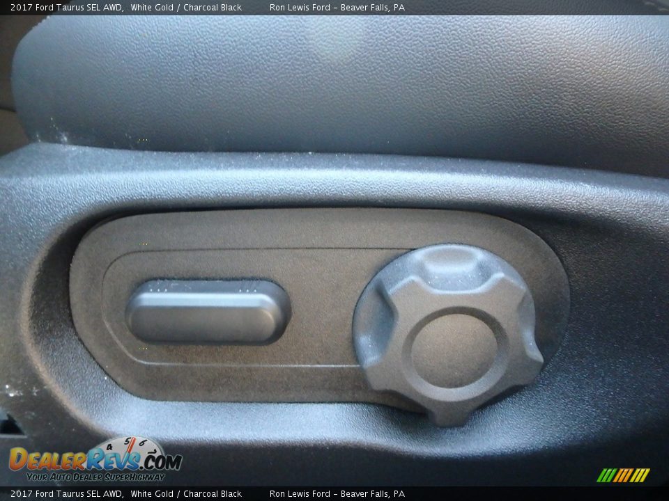 2017 Ford Taurus SEL AWD White Gold / Charcoal Black Photo #14