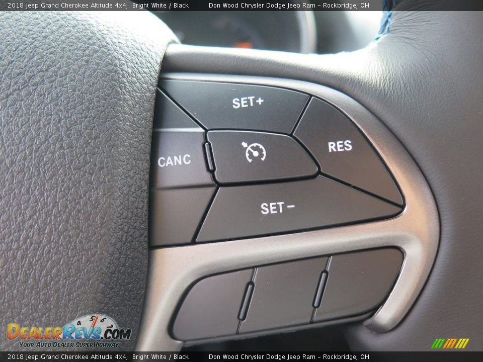 2018 Jeep Grand Cherokee Altitude 4x4 Bright White / Black Photo #32