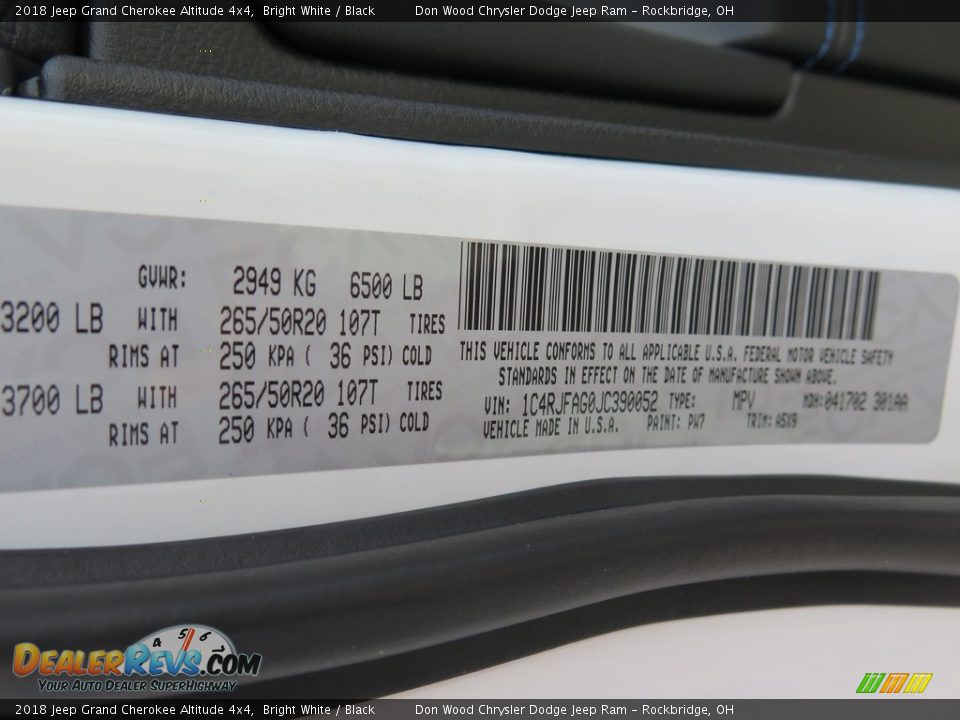2018 Jeep Grand Cherokee Altitude 4x4 Bright White / Black Photo #36