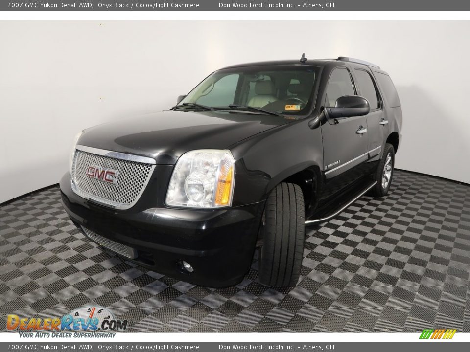 2007 GMC Yukon Denali AWD Onyx Black / Cocoa/Light Cashmere Photo #11